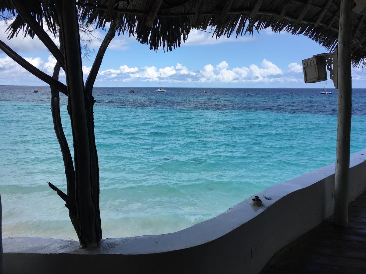 Ocean Dream Beachside Hotel Nungwi Exterior photo